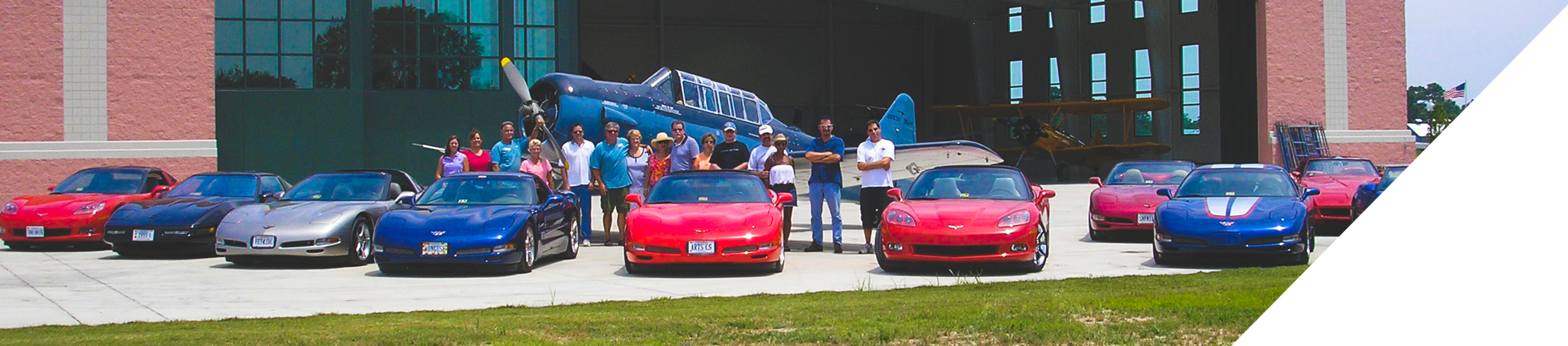 Beachombers Corvette Club Meets up at the aviation museum